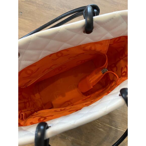 Chanel Python Ligne Cambon Tote White Quilted Leather and matching wallet - Picture 5 of 16